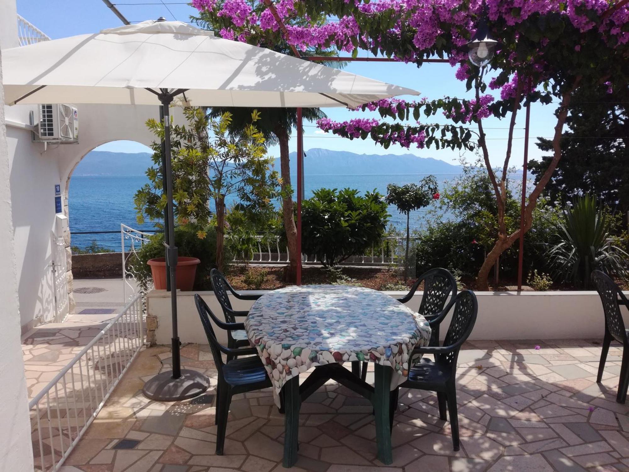 Apartments By The Sea Brist, Makarska - 505 بوداكا المظهر الخارجي الصورة